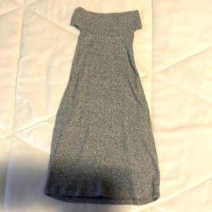 Gray sweater turtle neck crop.